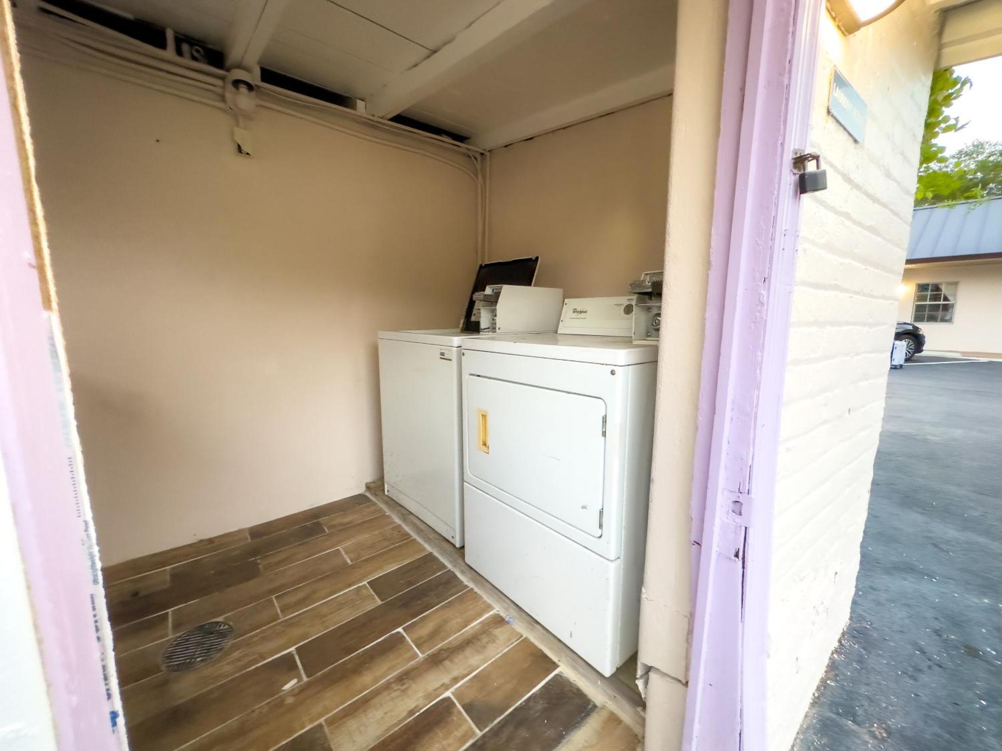 1K Bed Studio Apt With Shared Pool 02 Clearwater Extérieur photo